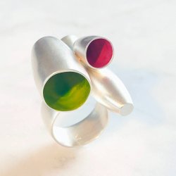 ring silver coloured enamel