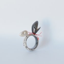 Animal Duo schwarz, Sterlingsilber, Lack, Seide Unikat